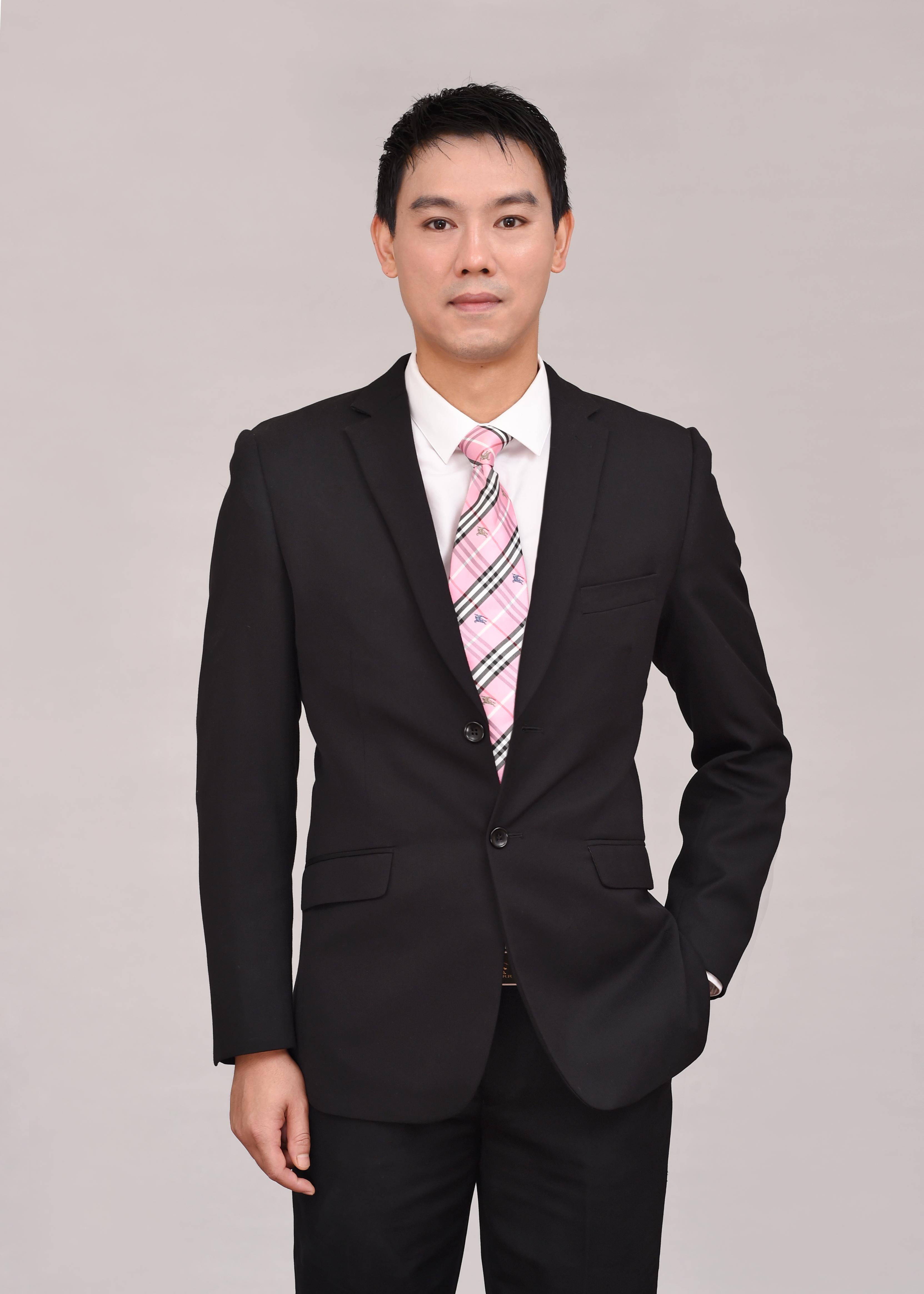 邓华英 制作统筹负责人